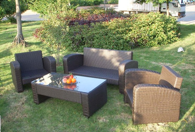 Rattan sofa set